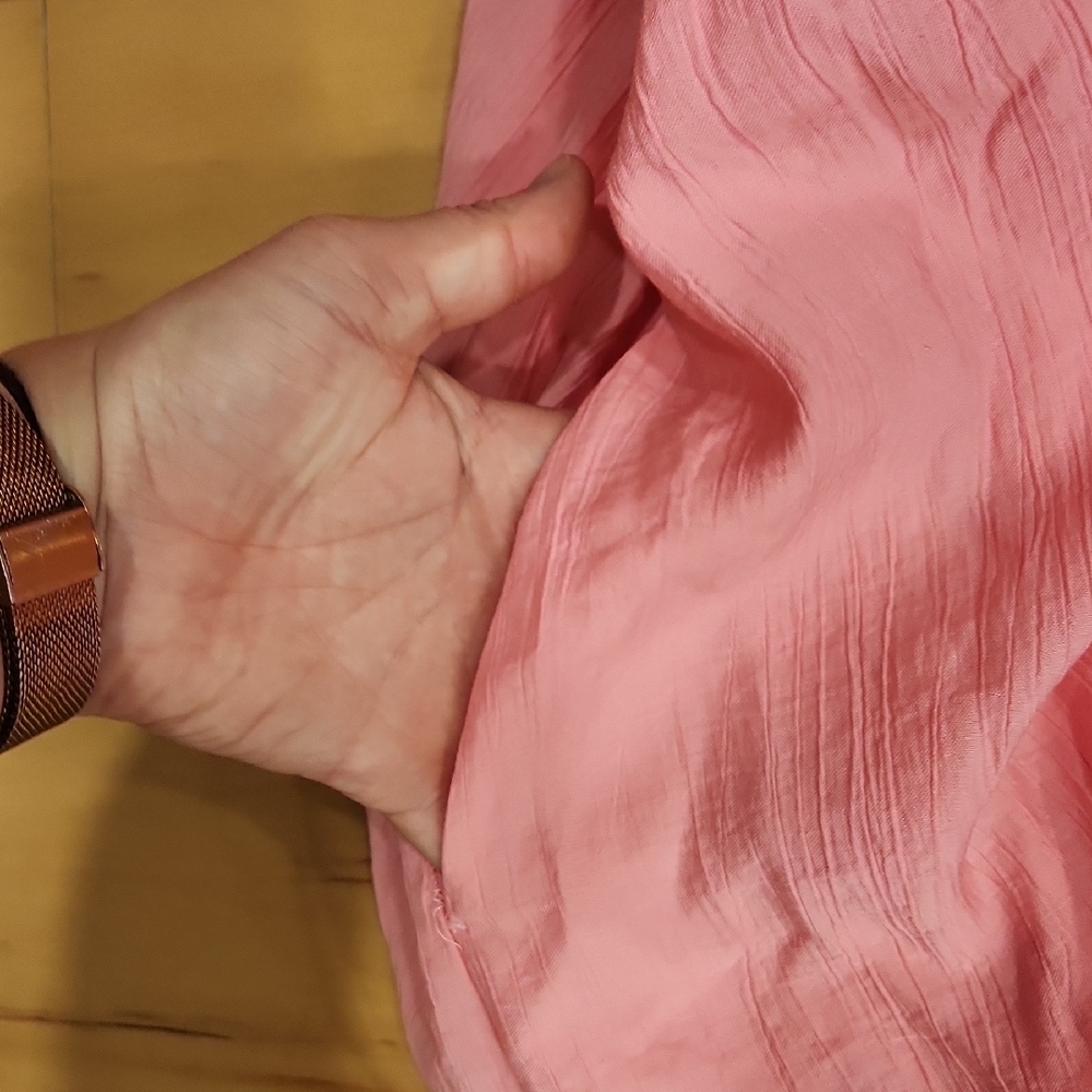 Abercrombie Off-Dress with Flutter Sleeves - Picture 4 of 5